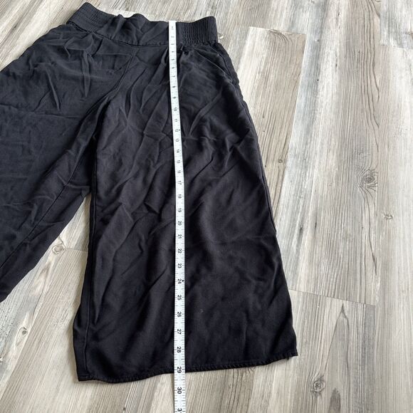 Talula Pull On Elastic Waist Wide Leg Black Cropped Rayon Pants Pockets Size XXS - Picture 6 of 10